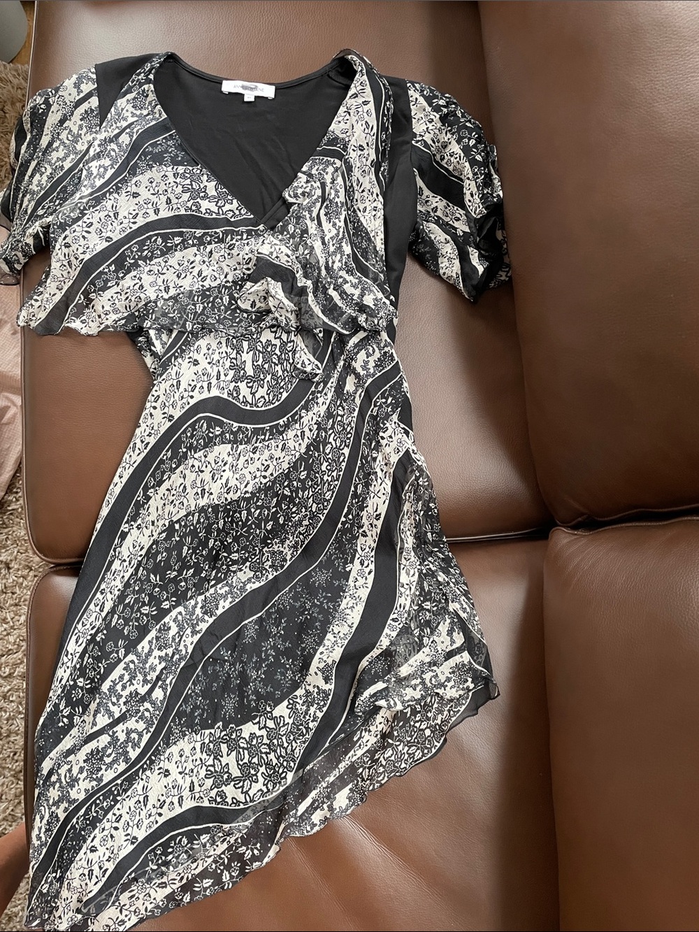 Anne Fontaine Black and White Floral Wave Delicate Assymetric Mini Dress Sz.40